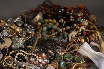 Lot de bijoux fantaisies