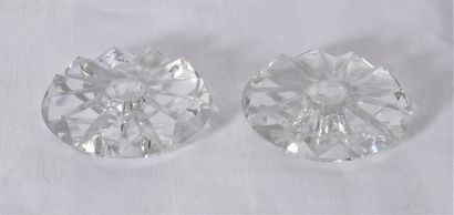 BACCARAT

Paire de bougeoirs ronds en cristal...
