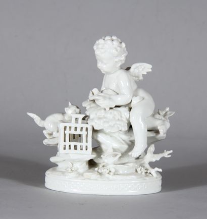 Groupe en porcelaine blanche représentant...