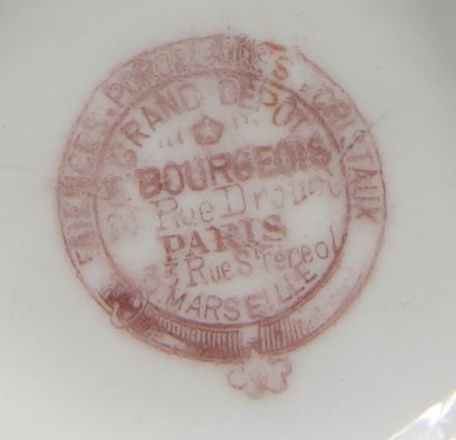 E. BOURGEOIS - CAULDON - ESCALIER DE CRISTAL

Lot...