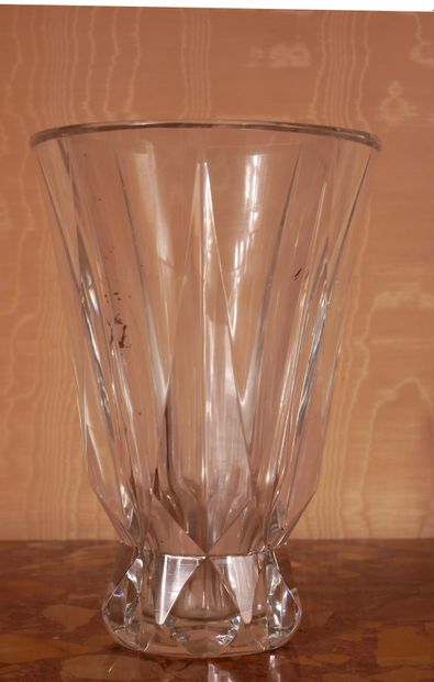 *SAINT LOUIS
Vase en cristal taillé
H : 20...