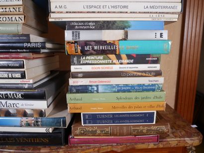 *Livres d'art dont un volume dédicacé par...