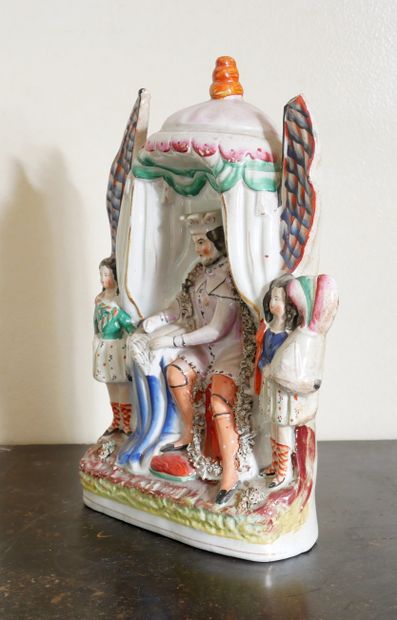 STAFFORDSHIRE
Groupe en faïence polychrome...