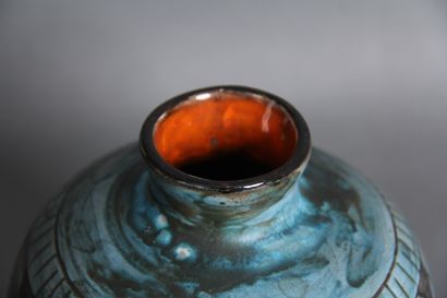 *A. MAUNIER Vallauris
Vase balustre à petit...