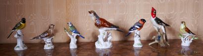 *MEISSEN
Dix sept statuettes en porcelaine...