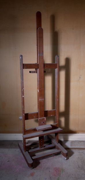 *Chevalet en bois naturel
H : 218 L : 63...