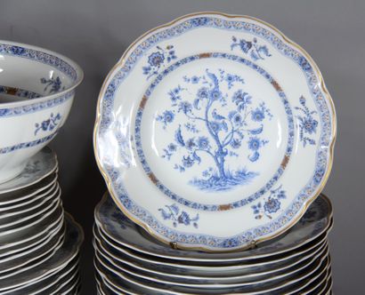 HAVILAND Limoges

Partie de service de table...