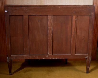*Buffet demi-lune en bois de placage marqueté...