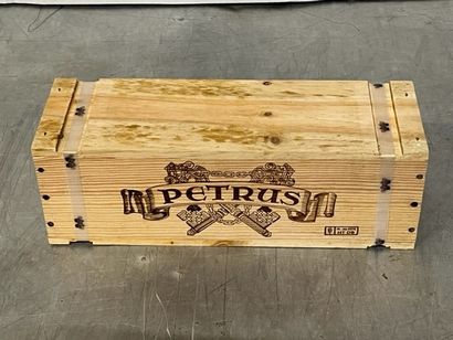 1 bouteille PETRUS, Pomerol 2012, cb