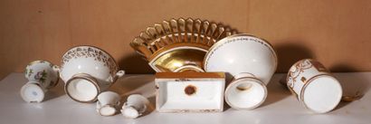 *Lot en porcelaine dépareillé (accidents...