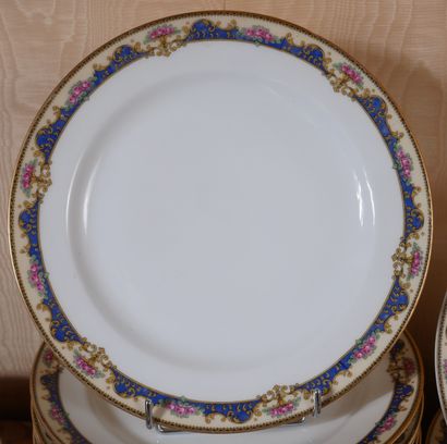 *Frank HAVILAND
Partie de service de table...