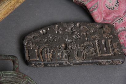*Lot de bibelots Souvenirs de voyage, Tibet...