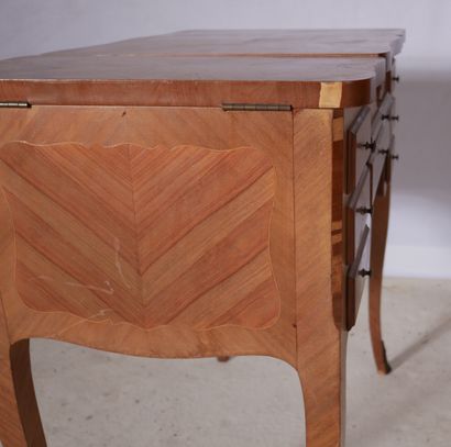 Coiffeuse en bois de placage, style Transition

H...