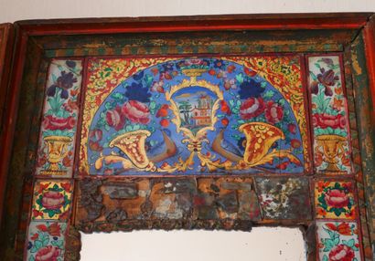 Miroir rectangulaire en bois peint polychrome...