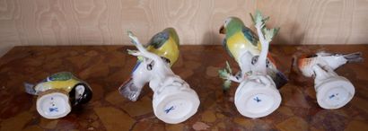 *MEISSEN
Dix sept statuettes en porcelaine...