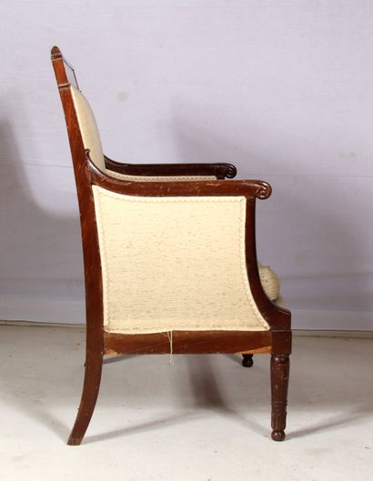 Bergère en acajou XIXème s.

H : 93 L : 64...