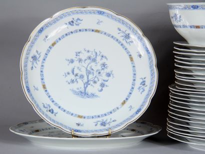 HAVILAND Limoges

Partie de service de table...