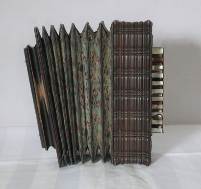 Accordéon en bois naturel et nacre, XIXème...
