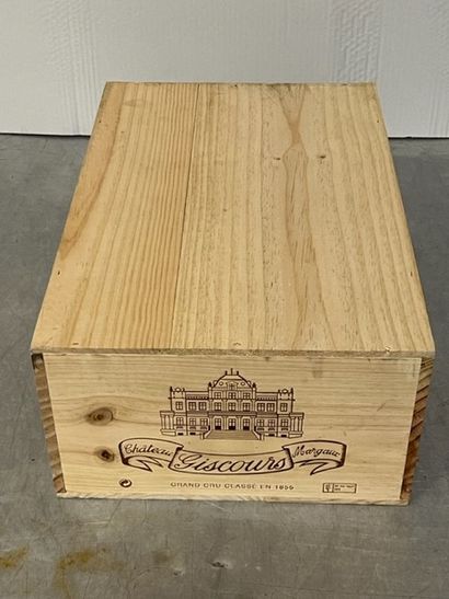 12 bouteilles Château GISCOURS, Margaux 2015,...