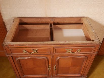 *Commode en bois naturel à deux tiroirs,...