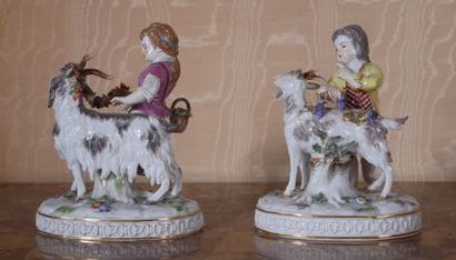 *MEISSEN	
Groupe en porcelaine polychrome...