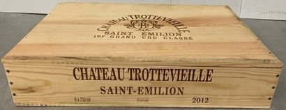 6 bouteilles Château TROTEVIELLE, Saint Emilion...