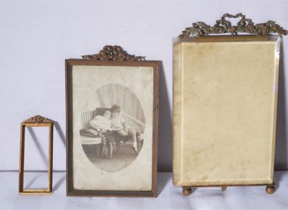 Lot de cadres photo en bronze, laiton et...