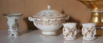 *Lot en porcelaine dépareillé (accidents...