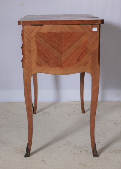 Coiffeuse en bois de placage, style Transition

H...