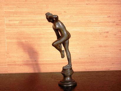 Ecole contemporaine
Femme nue
Sculpture en...