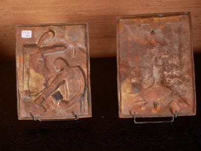 C. FRECHIN
Tailleur de pierre
Deux bas-reliefs...