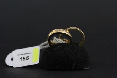 Paire de boucles d'oreilles en or jaune,...