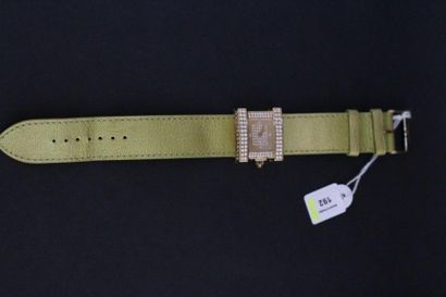Montre bracelet, de dame, la montre de forme...