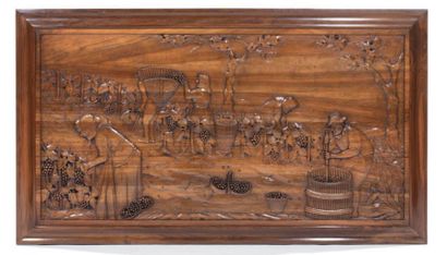 CHAUVIER
«Les vendanges» Bas-relief en bois...