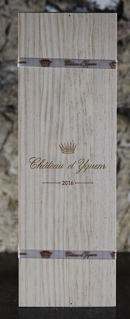 1 magnum CH. D'YQUEM, 1° cru supérieur Sauternes...