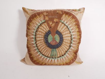 HERMES Paris 


Coussin en soie à décor imprimé,...