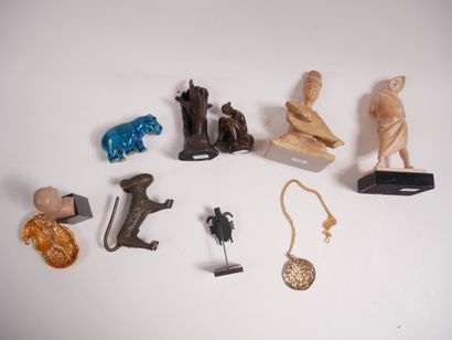 Lot de dix reproductions de la RMN et di...