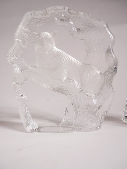 BACCARAT 


Deux statuettes en cristal représentant...