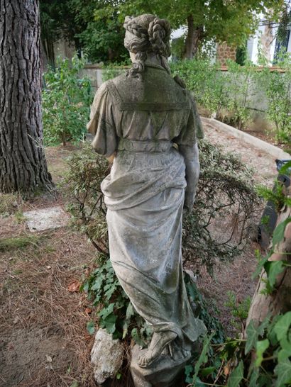 Importante sculpture en terre cuite peinte,...