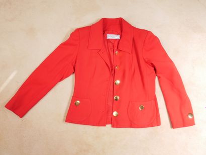 YVES SAINT LAURENT Variation 


Veste et...