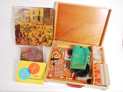 Lot de jeux de cartes, jeux de hasard, jeux...