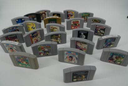 *NINTENDO
Twenty-five Nintendo 64 Pal games:...