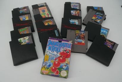 *NINTENDO
Twenty-one NES games in Pal B:...