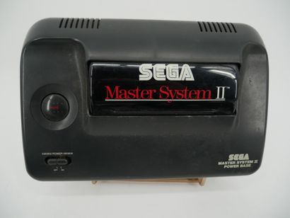 *SEGA. MASTER SYSTEM II POWER BASE
Game console...