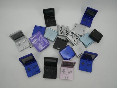 *NINTENDO.
Set of seventeen GAME BOY ADVANCE...