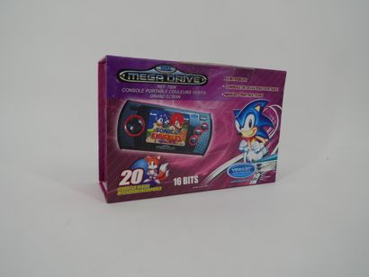 *SEGA. MEGA DRIVE REF. 7004
Black and red...