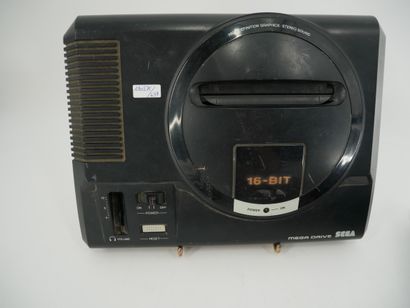 *SEGA. MEGA DRIVE RGB - 16-BIT
Two game consoles...