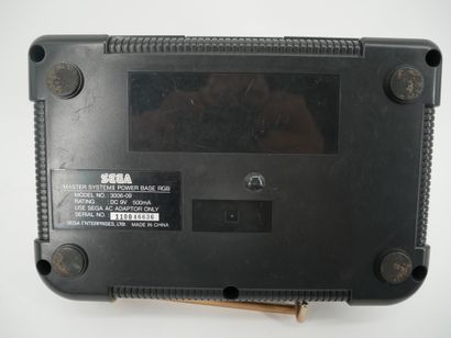 *SEGA. MASTER SYSTEM II POWER BASE
Game console...