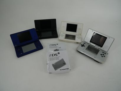 *NINTENDO.
Set of four DS, different models...