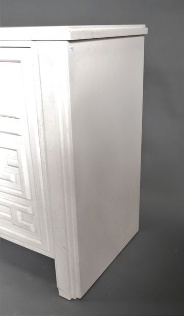 80s lot:
- Cream laminate sideboard
H: 83...